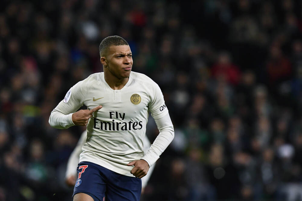 与徕卡深度合作，引入单镜头“光学变焦”，小米17 Ultra正式发布